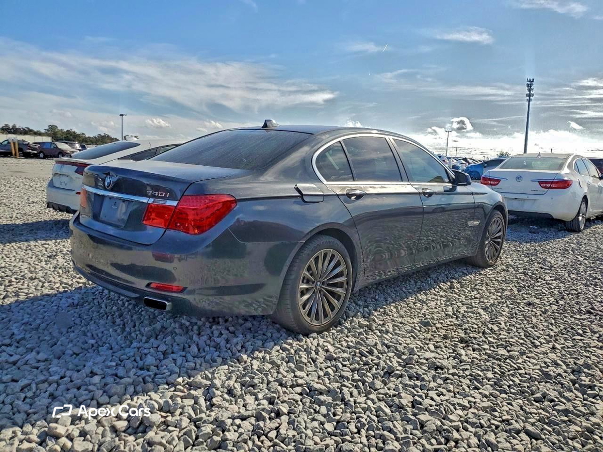 BMW Series 7 2012