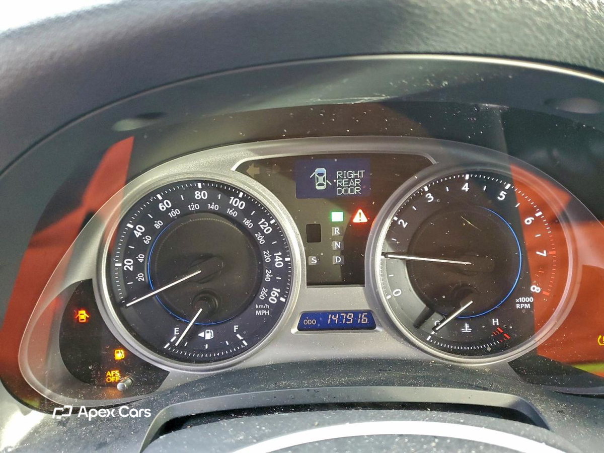 Lexus IS 2010