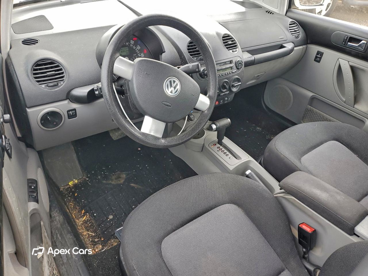 Volkswagen Beetle 2004