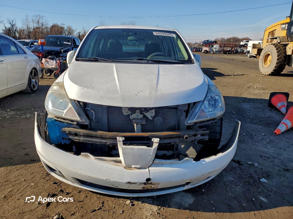 Nissan Versa 2012