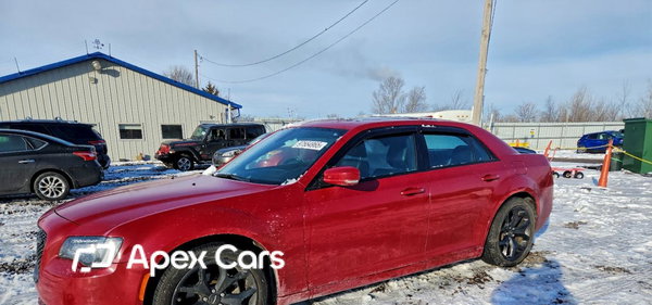 Chrysler 300 2022 - Image 1 of 12