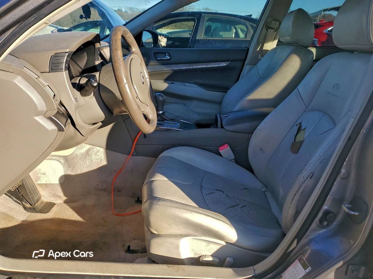 Infiniti G 2012