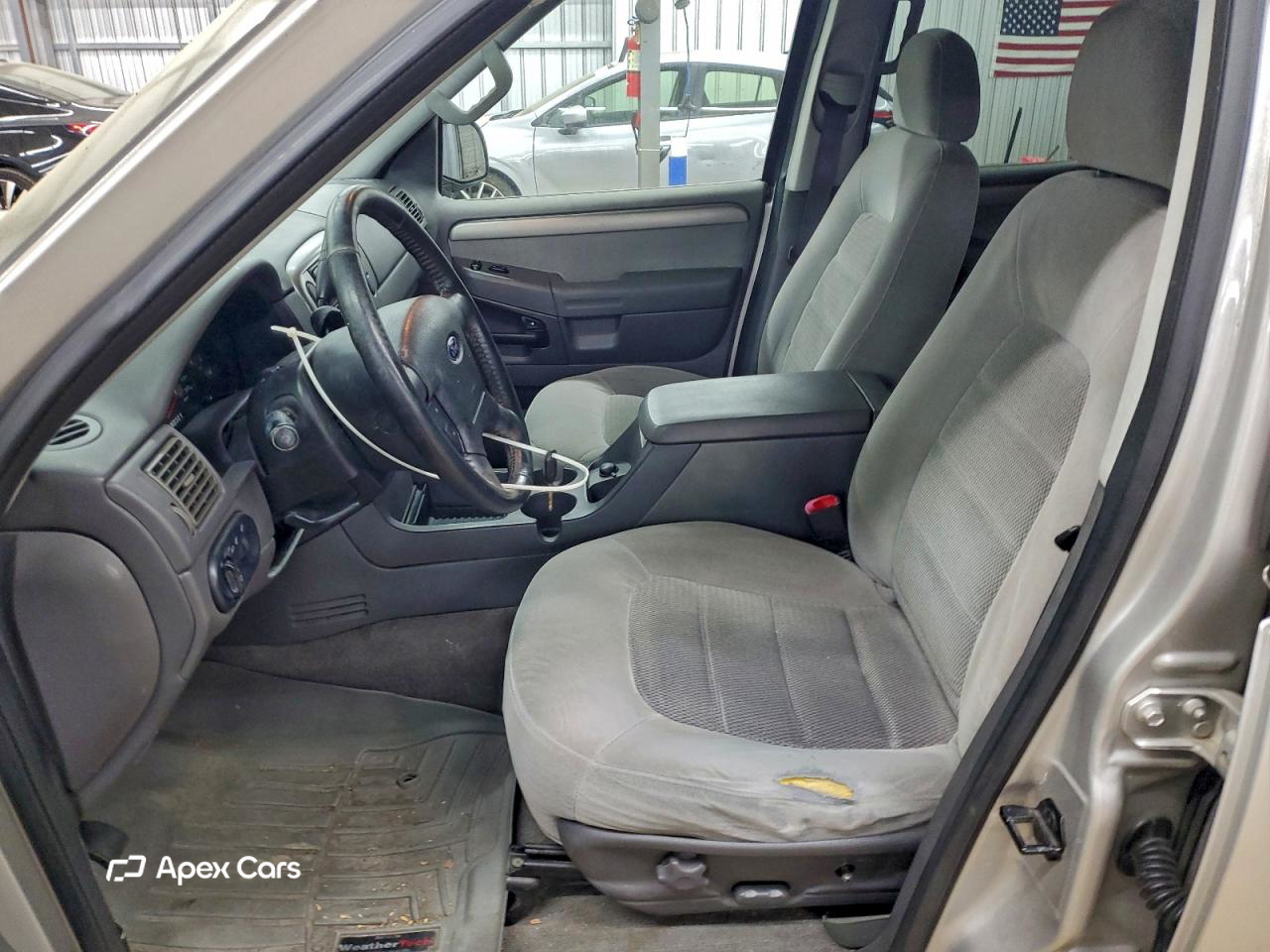Ford Explorer 2004