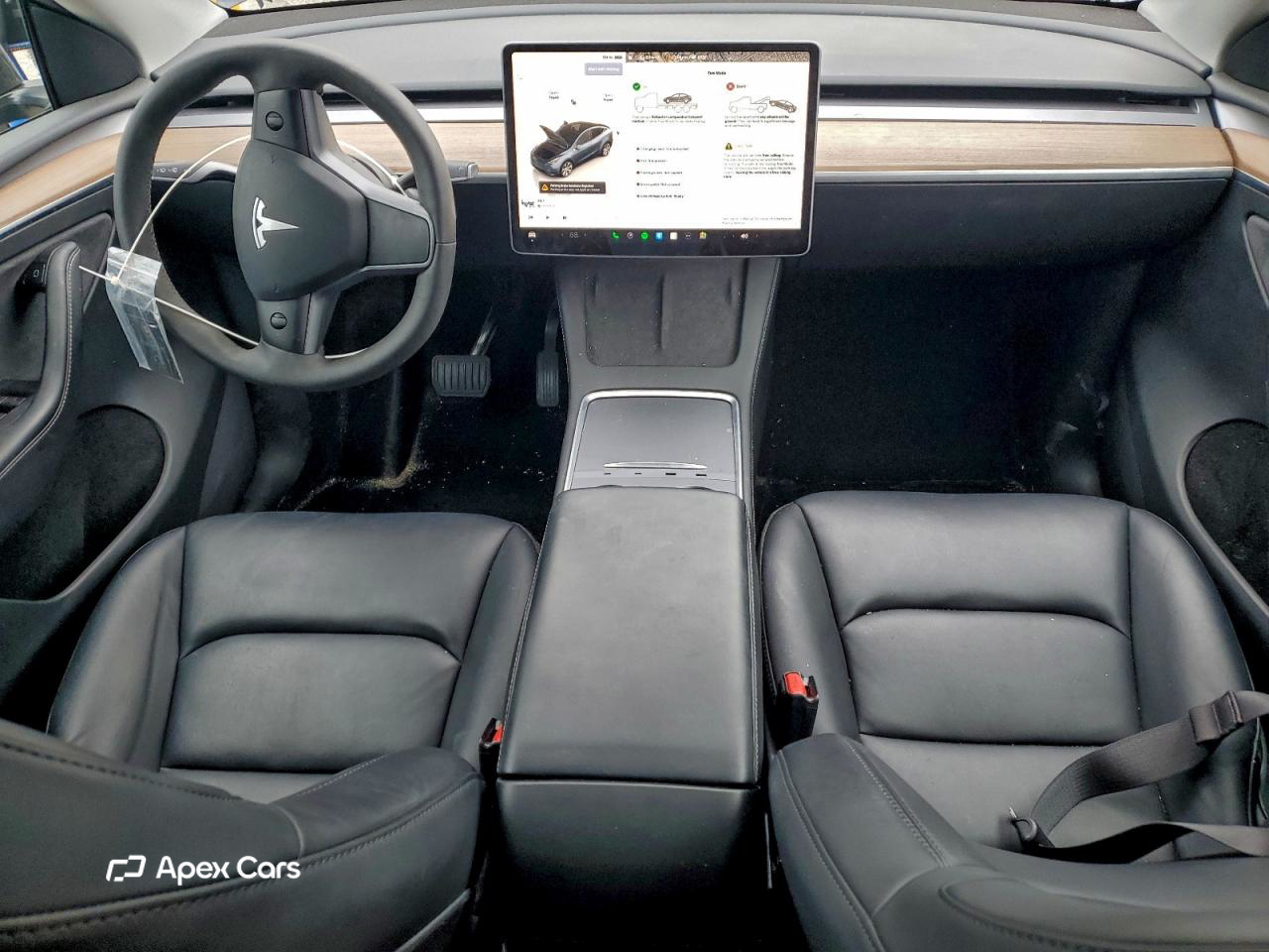 Tesla Model Y 2024