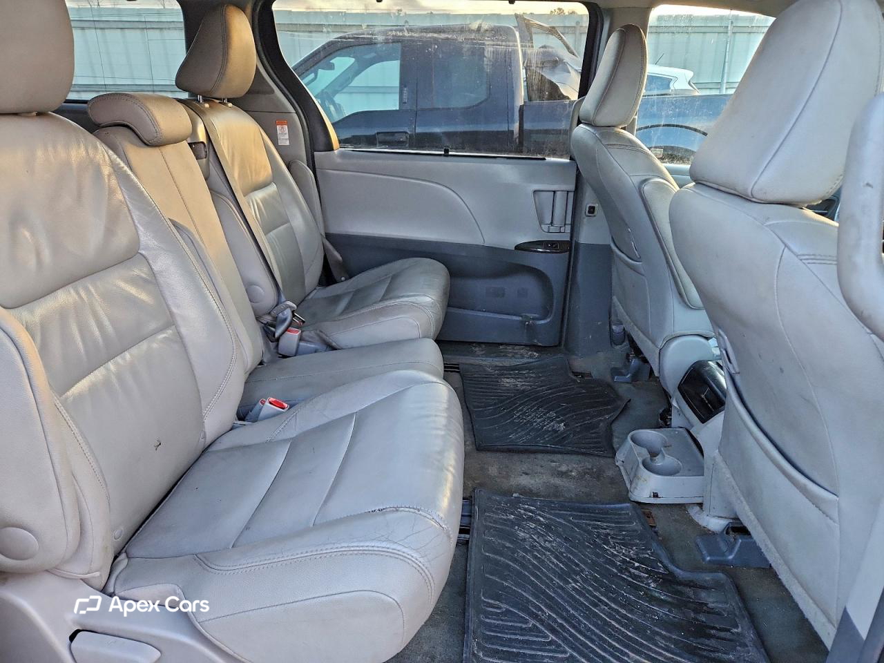 Toyota Sienna 2015