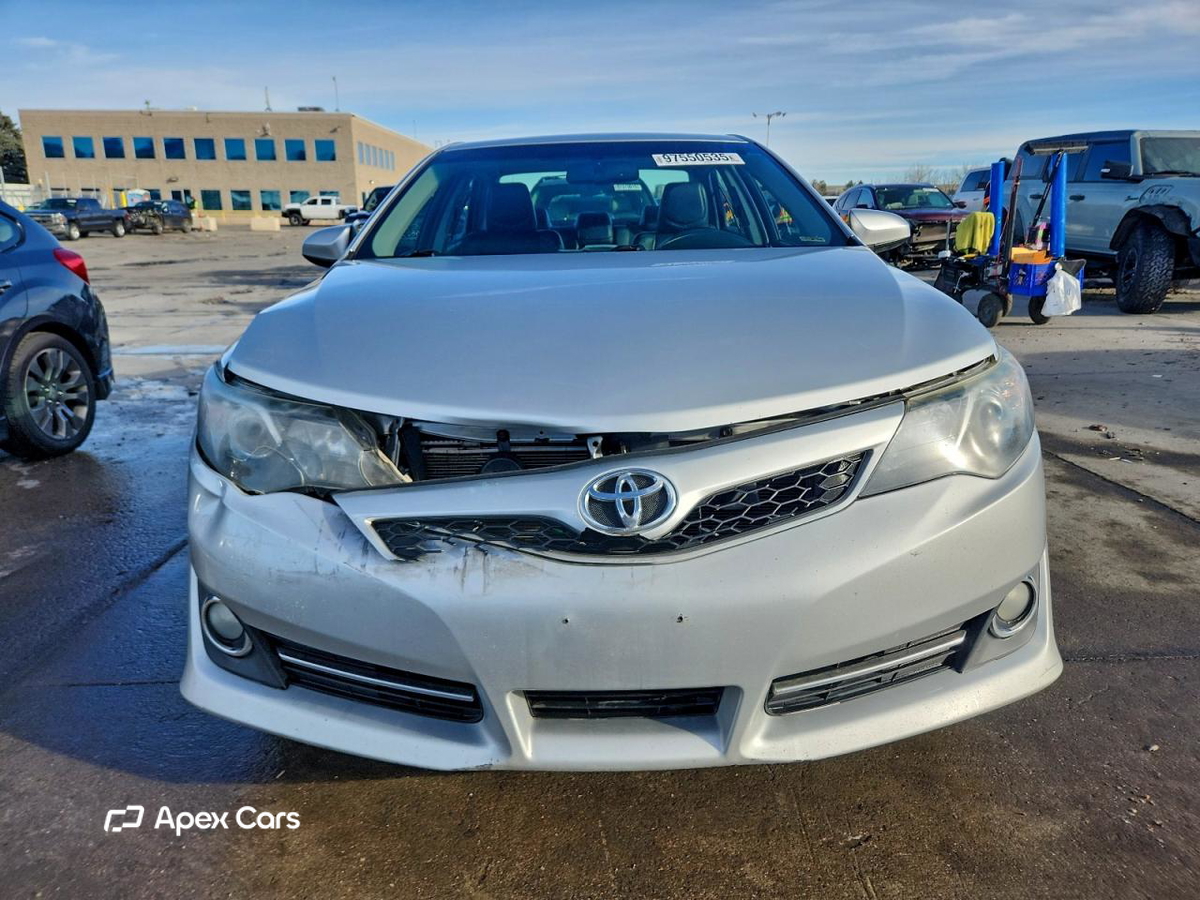 Toyota Camry 2012