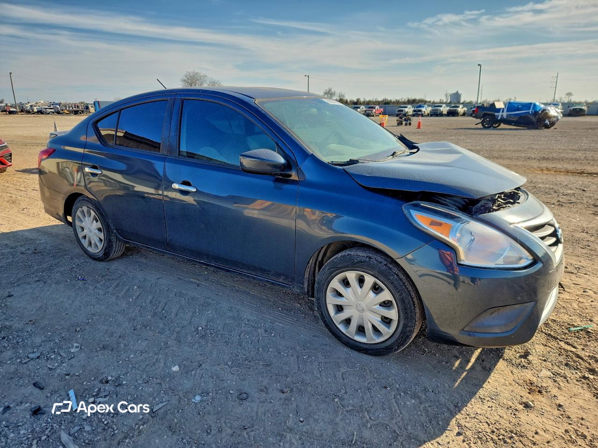 Nissan Versa 2017