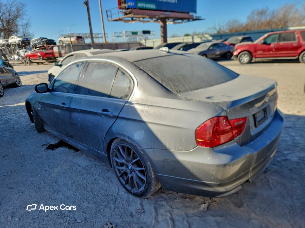 BMW Series 3 2011