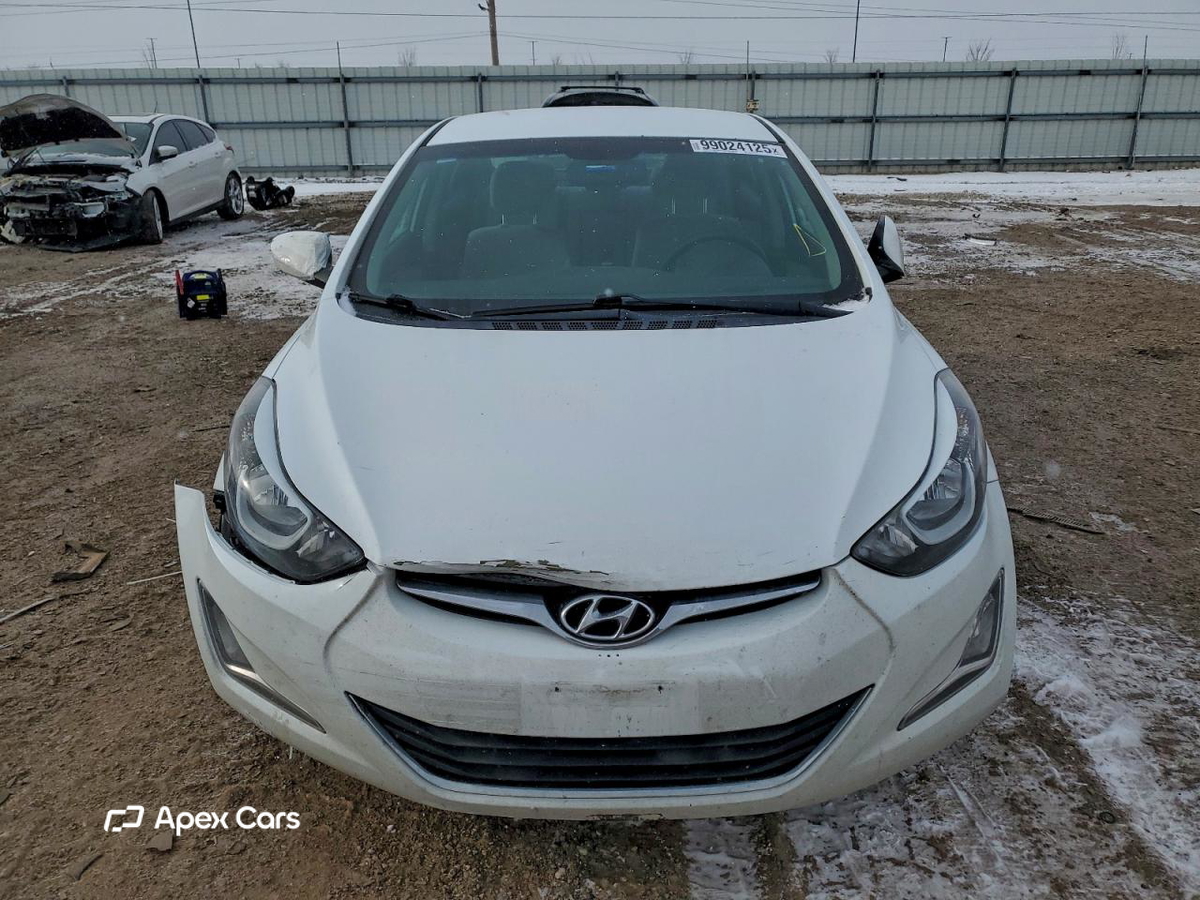 Hyundai Elantra 2016