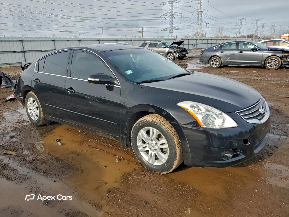 Nissan Altima 2011