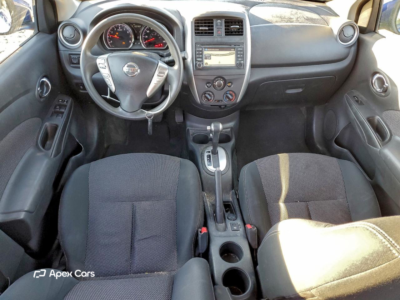 Nissan Versa 2015