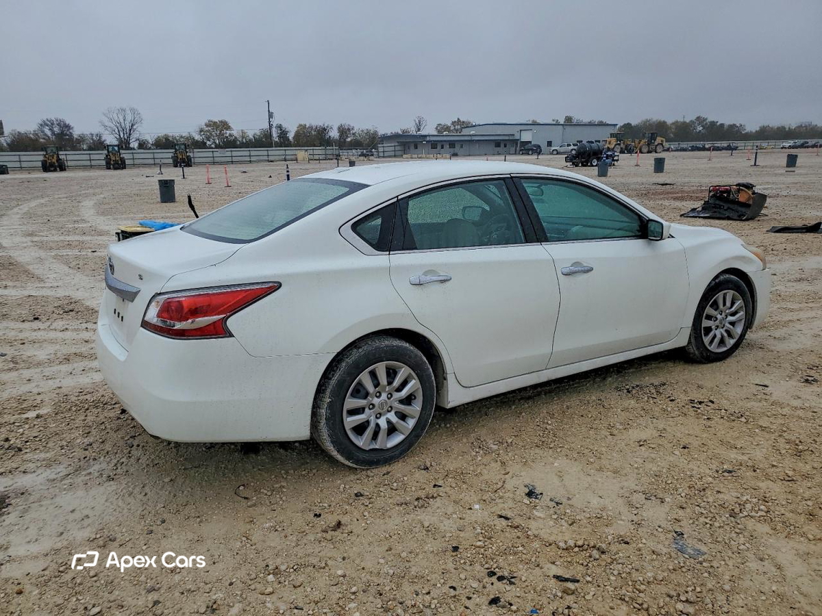 Nissan Altima 2015