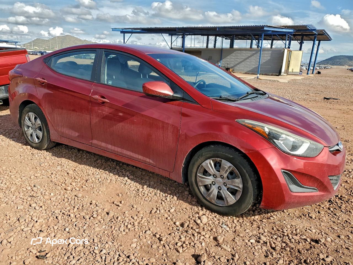 Hyundai Elantra 2016
