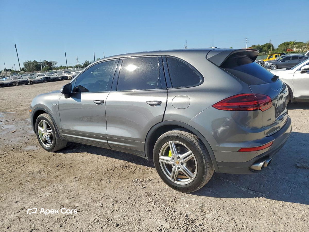 Porsche Cayenne 2016