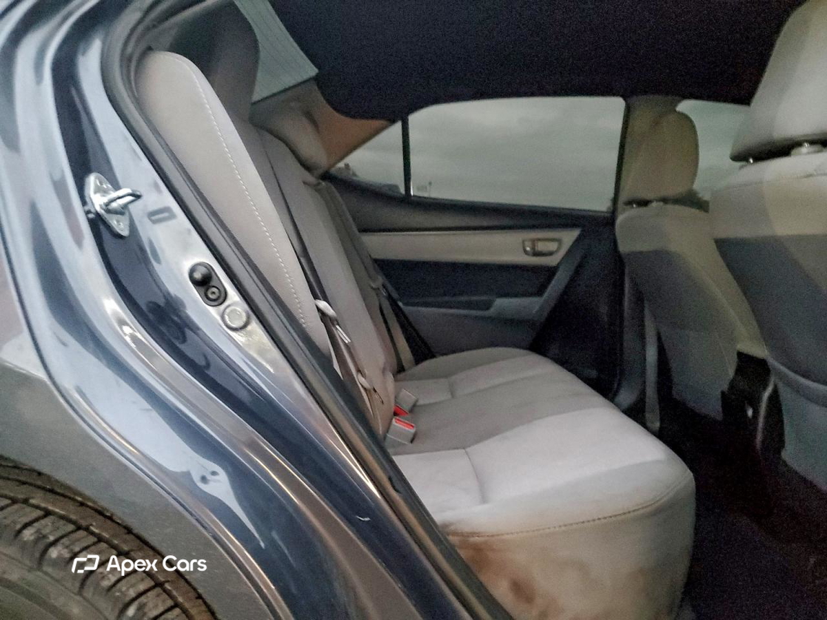 Toyota Corolla 2015