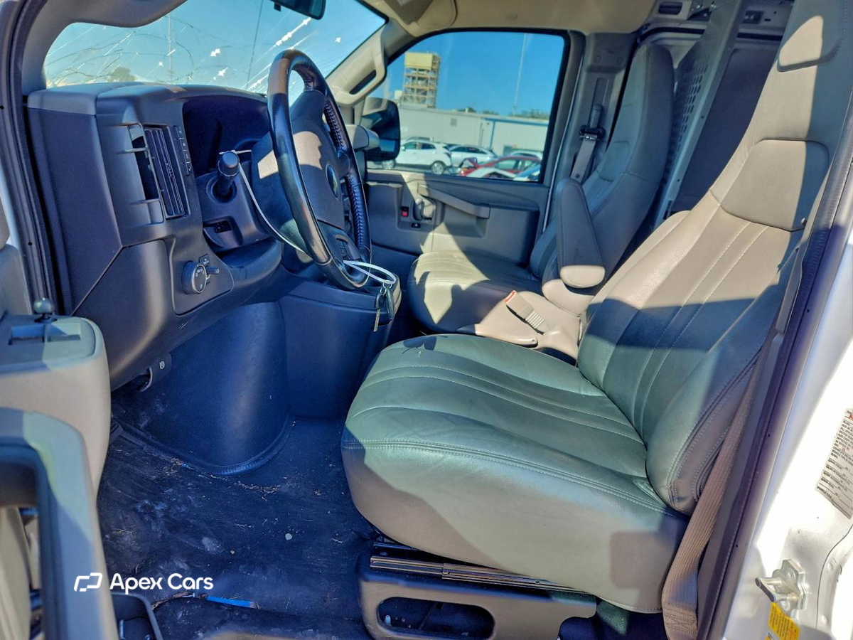 Chevrolet Express 2023
