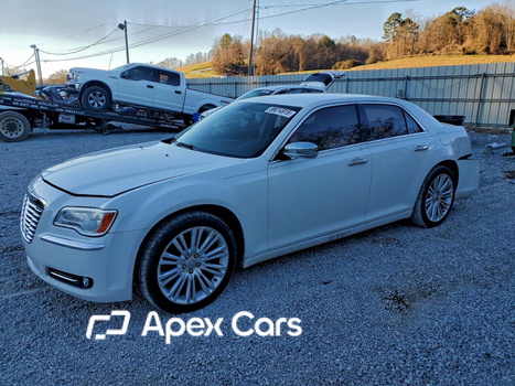 Chrysler 300 2011 - Image 1 of 13