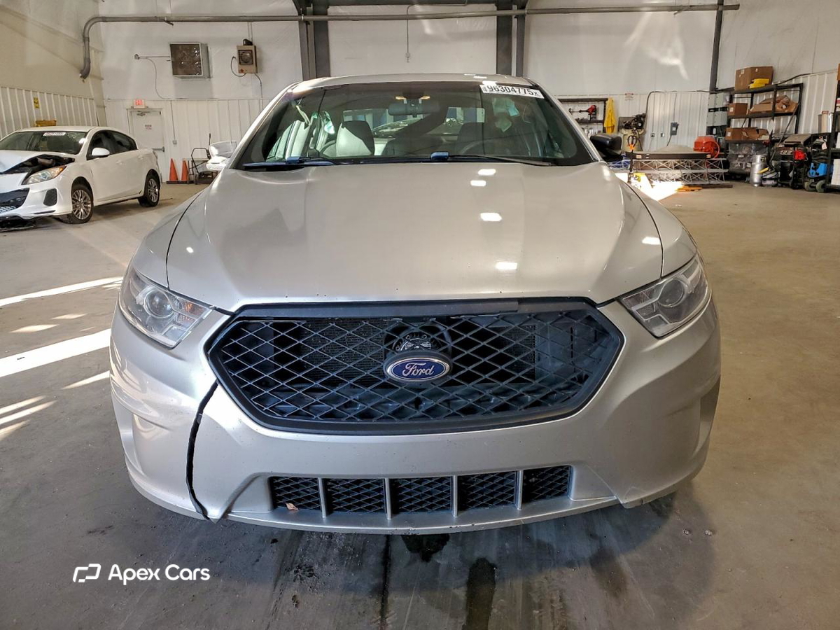 Ford Taurus 2015