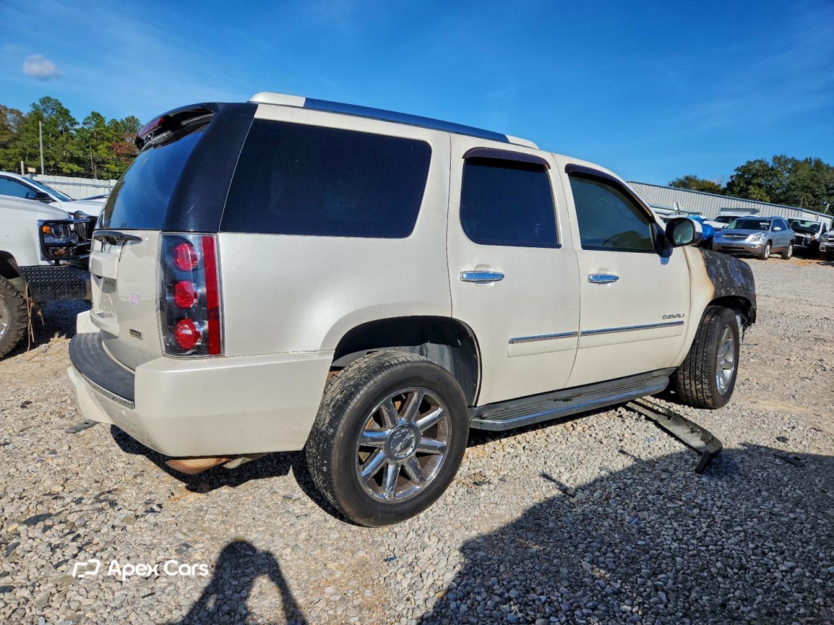 GMC Yukon 2011