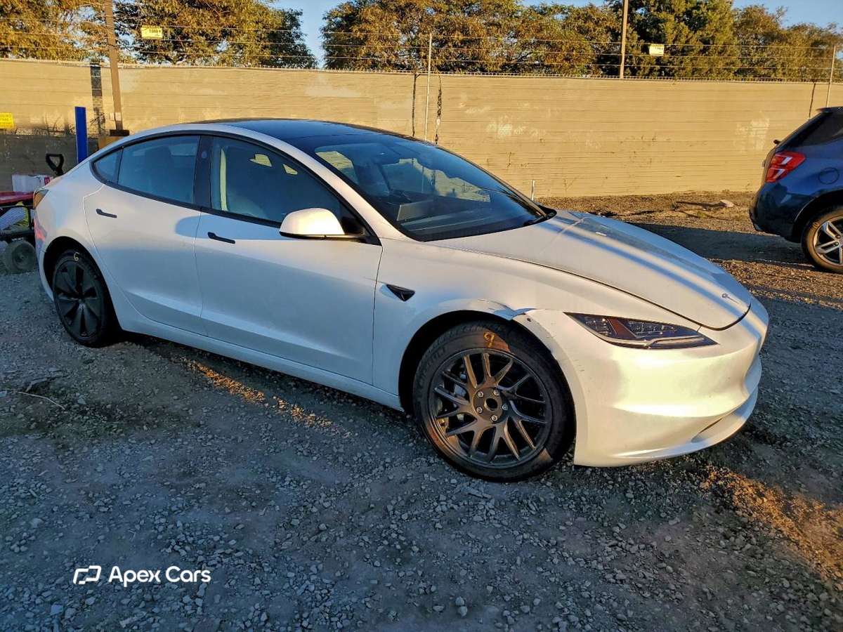 Tesla Model 3 2025