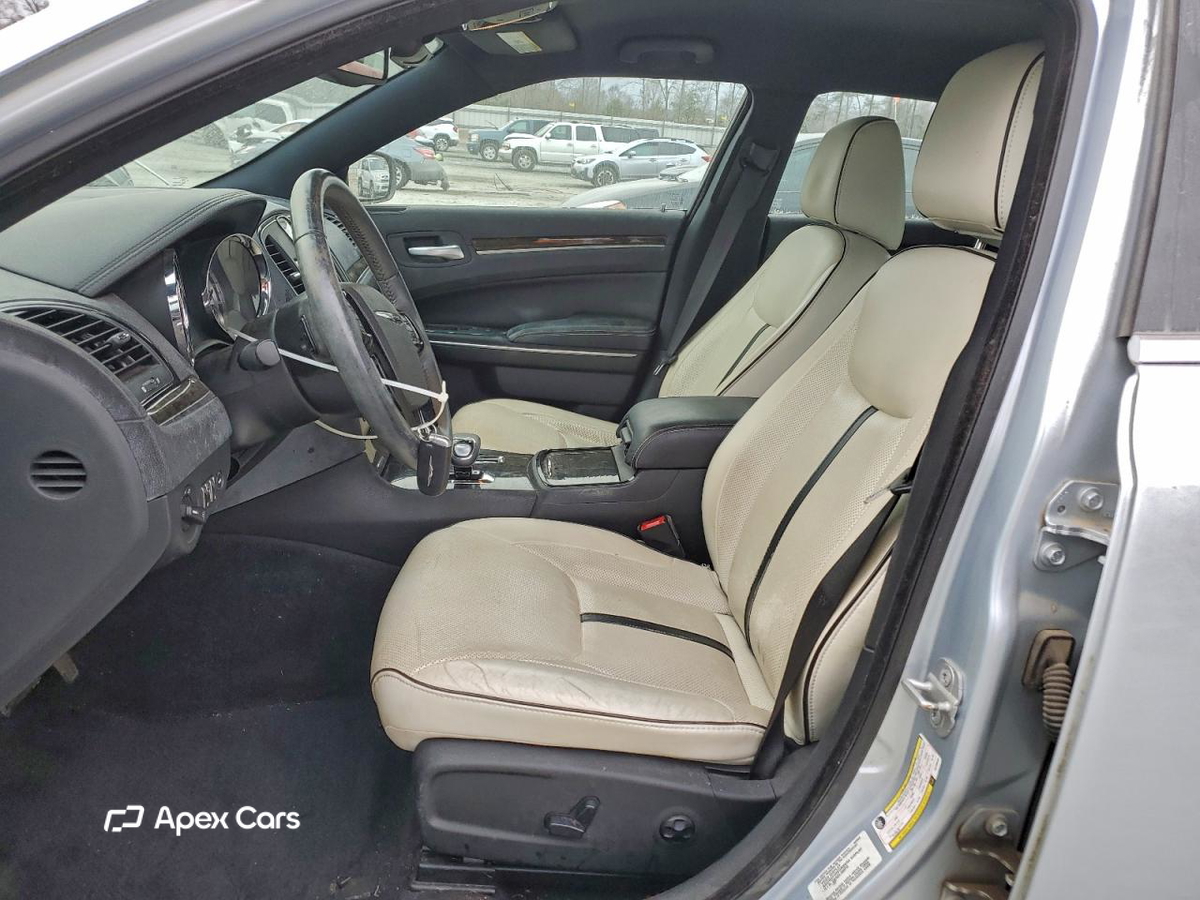 Chrysler 300 2013