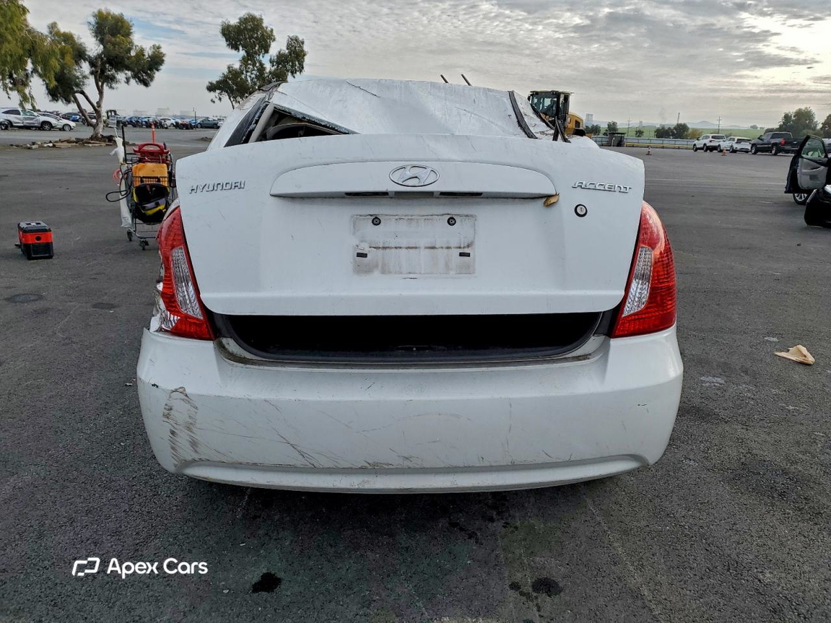 Hyundai Accent 2010