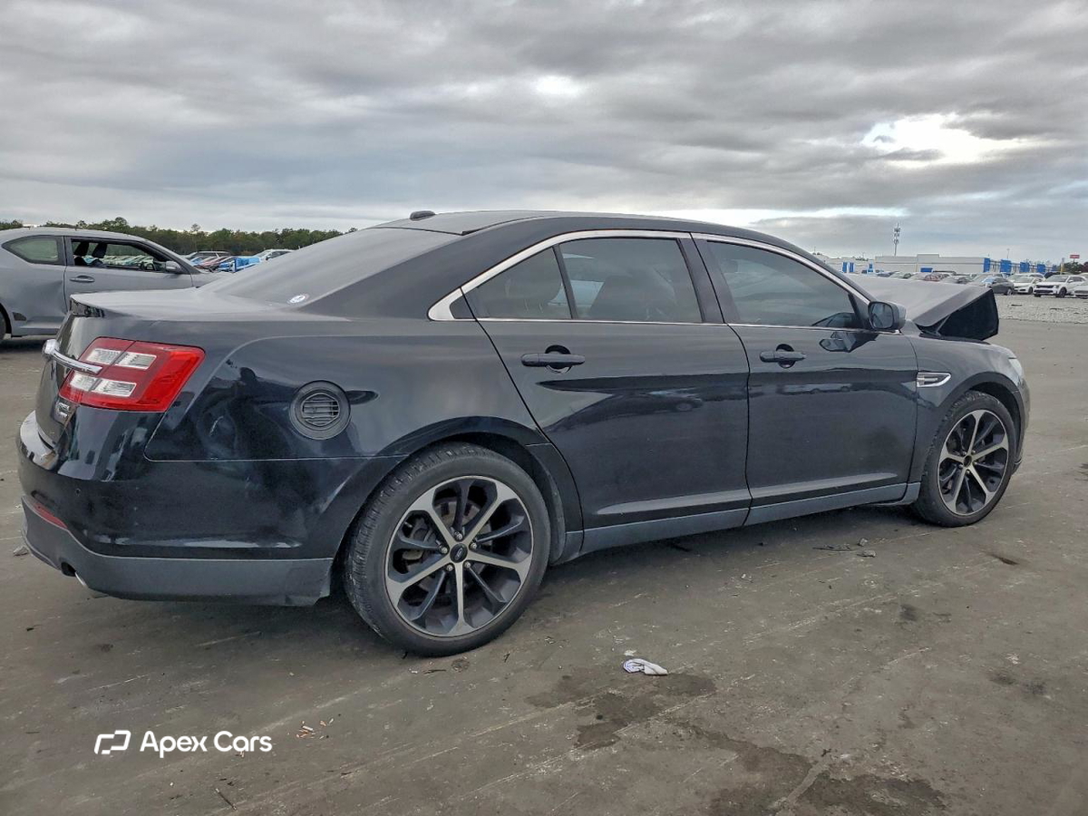 Ford Taurus 2016
