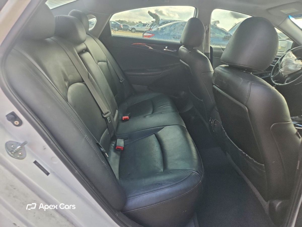 Hyundai Sonata 2011