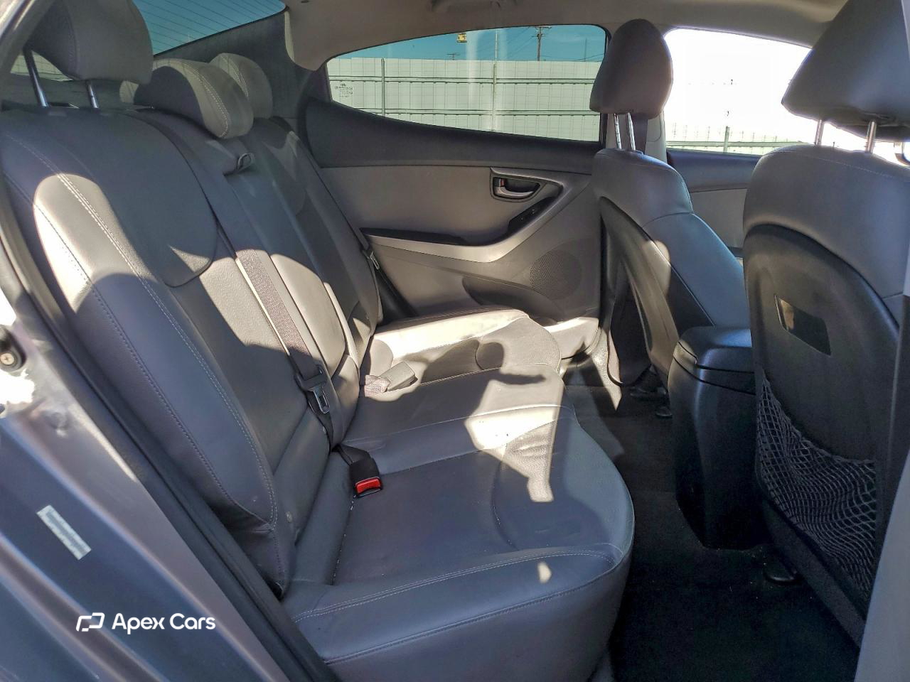 Hyundai Elantra 2012