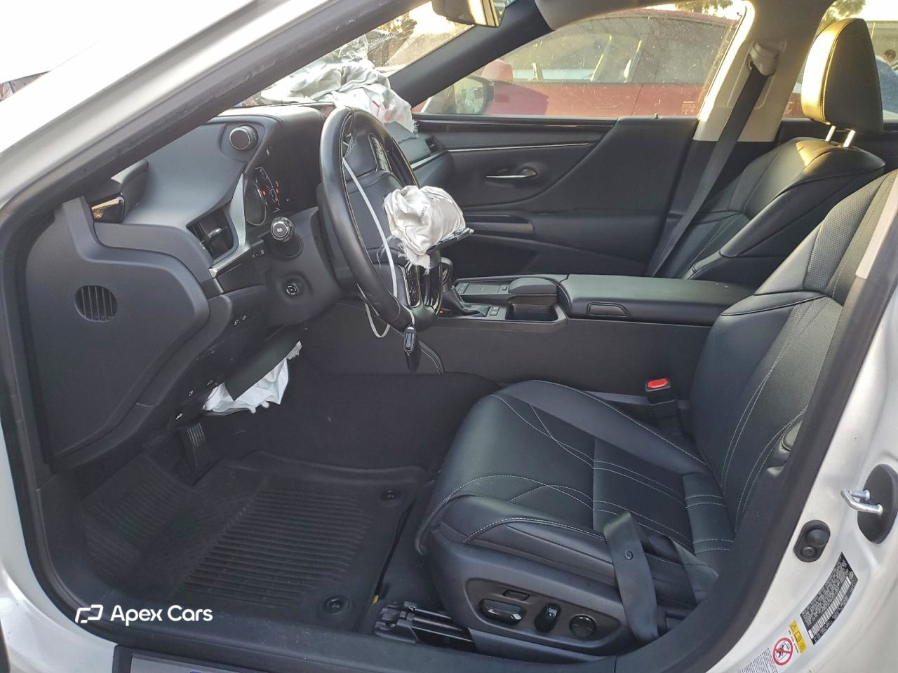 Lexus ES 2019