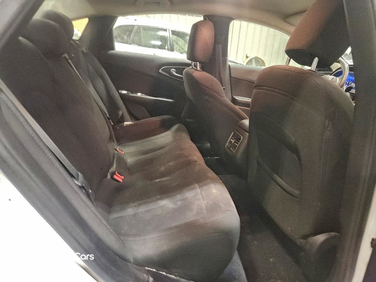 Chrysler 200 2015