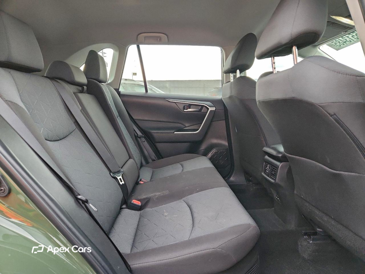 Toyota RAV 4 2025