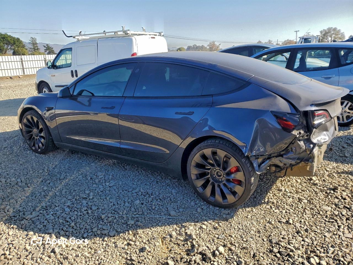 Tesla Model 3 2022