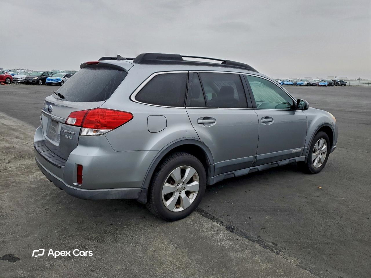 Subaru Outback 2011
