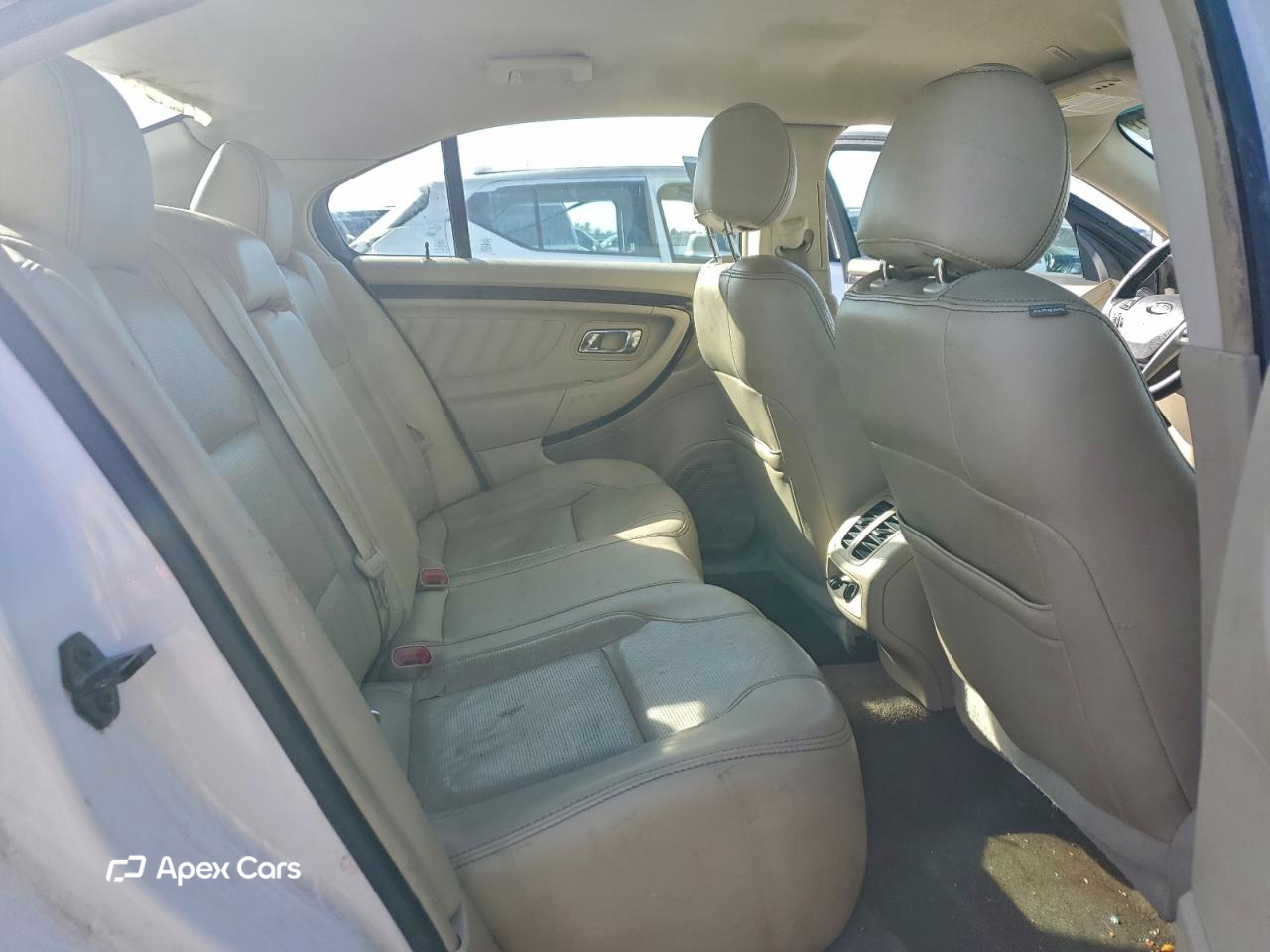 Ford Taurus 2014