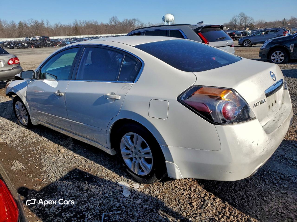 Nissan Altima 2010