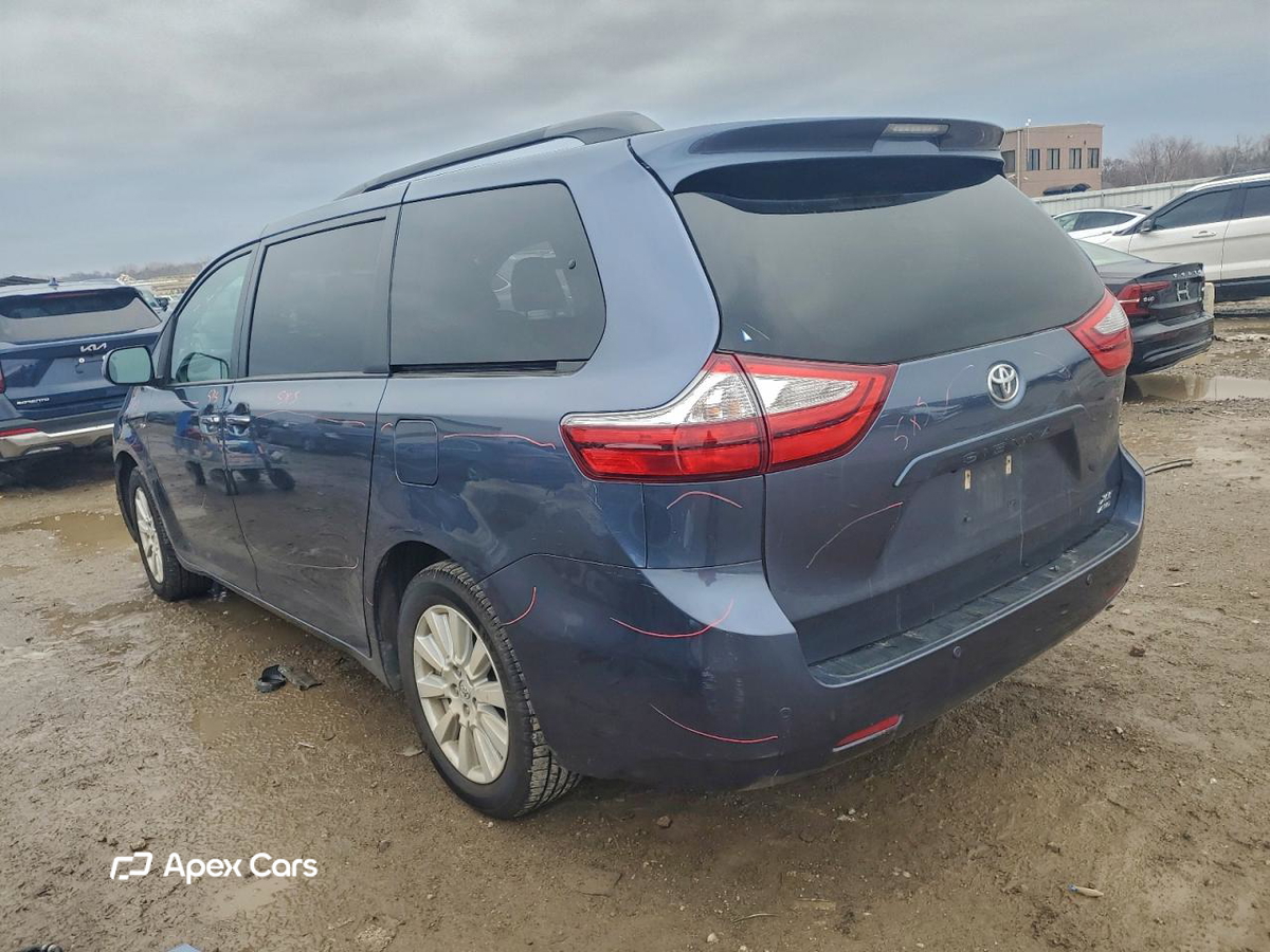 Toyota Sienna 2017