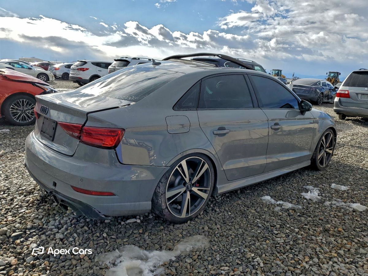 Audi RS3 2018