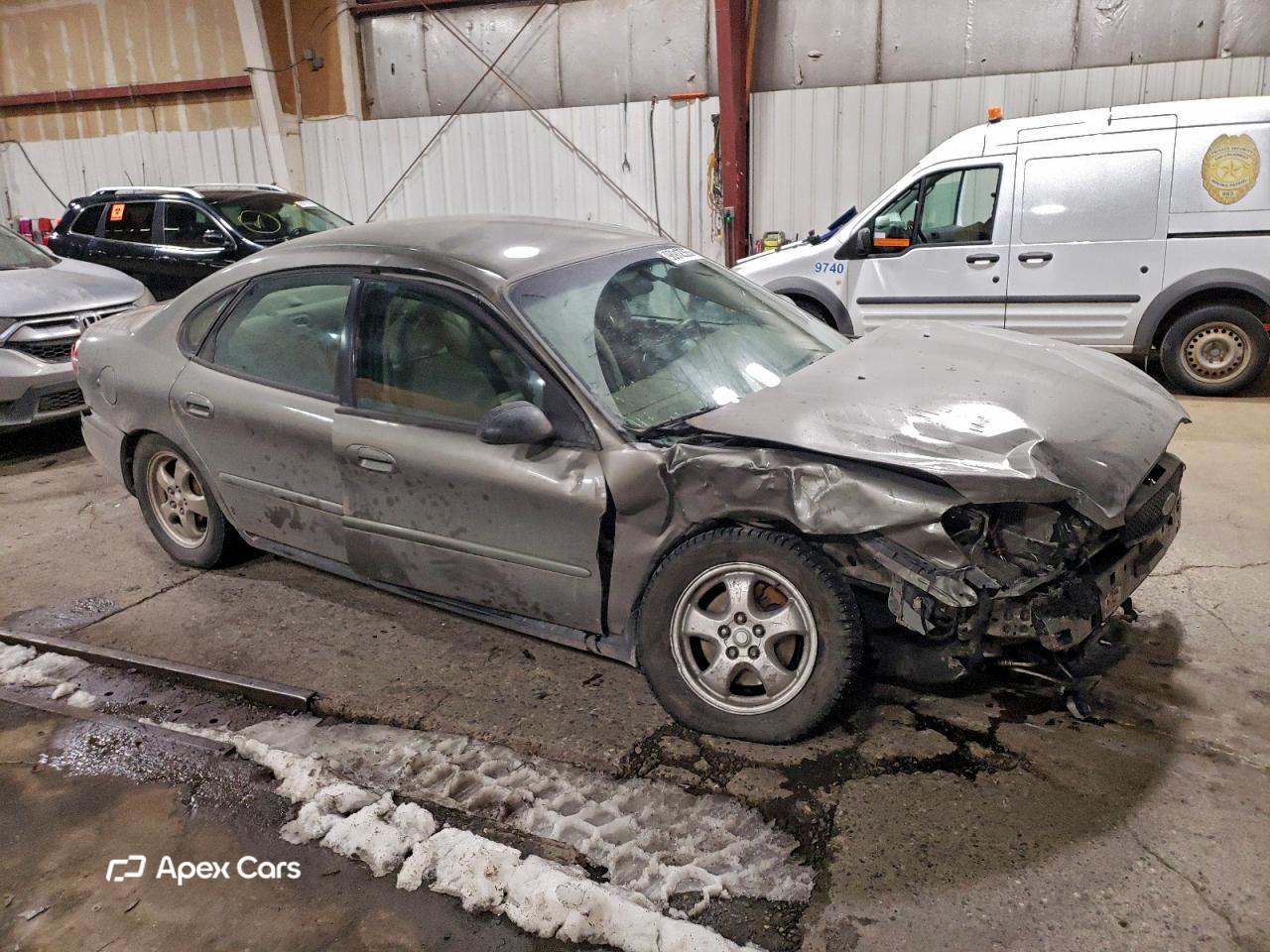 Ford Taurus 2004