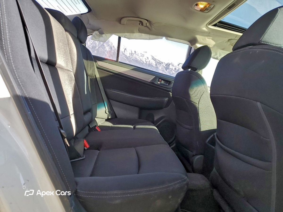 Subaru Legacy 2015