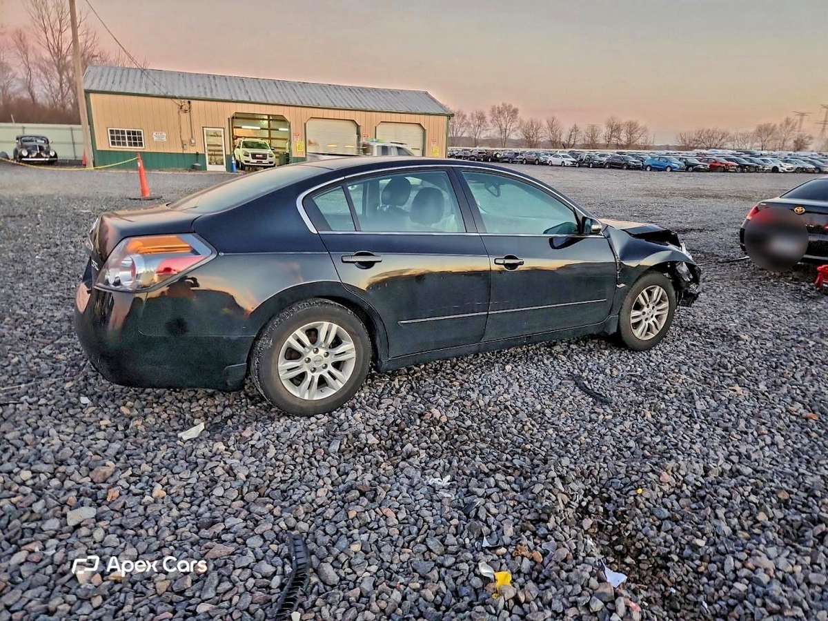 Nissan Altima 2011