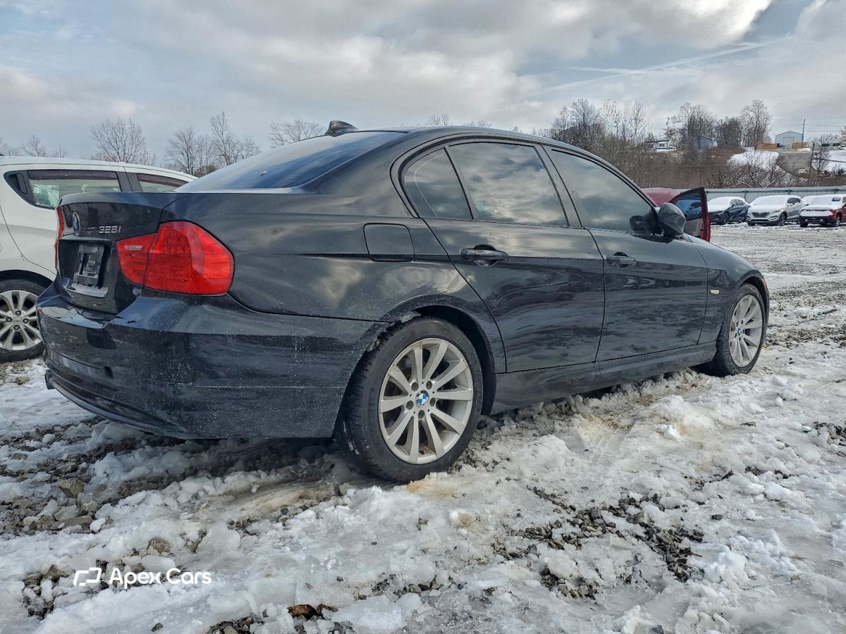 BMW Series 3 2011