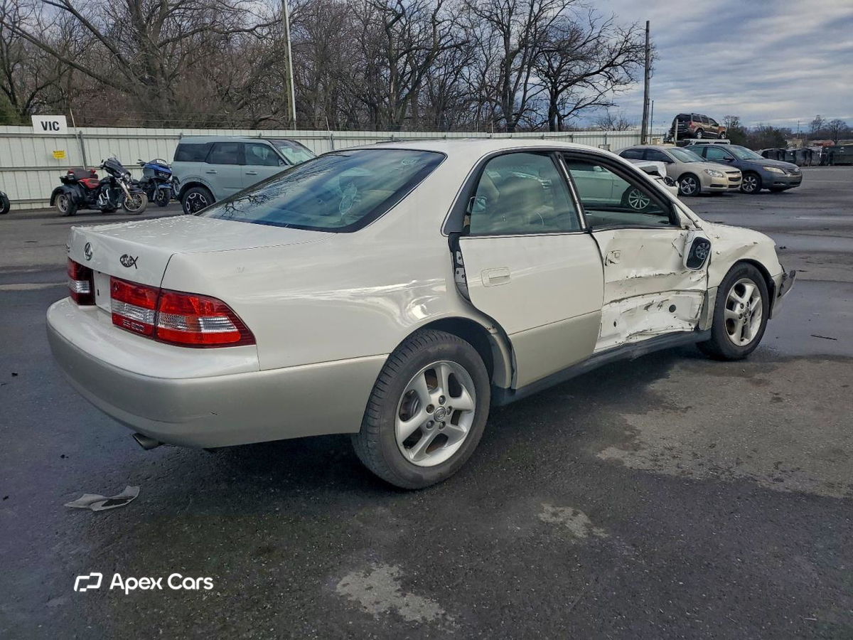 Lexus ES 2001