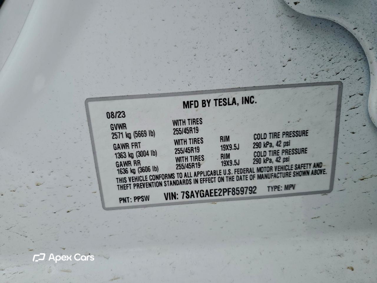 Tesla Model Y 2023