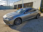 Lexus ES 2019