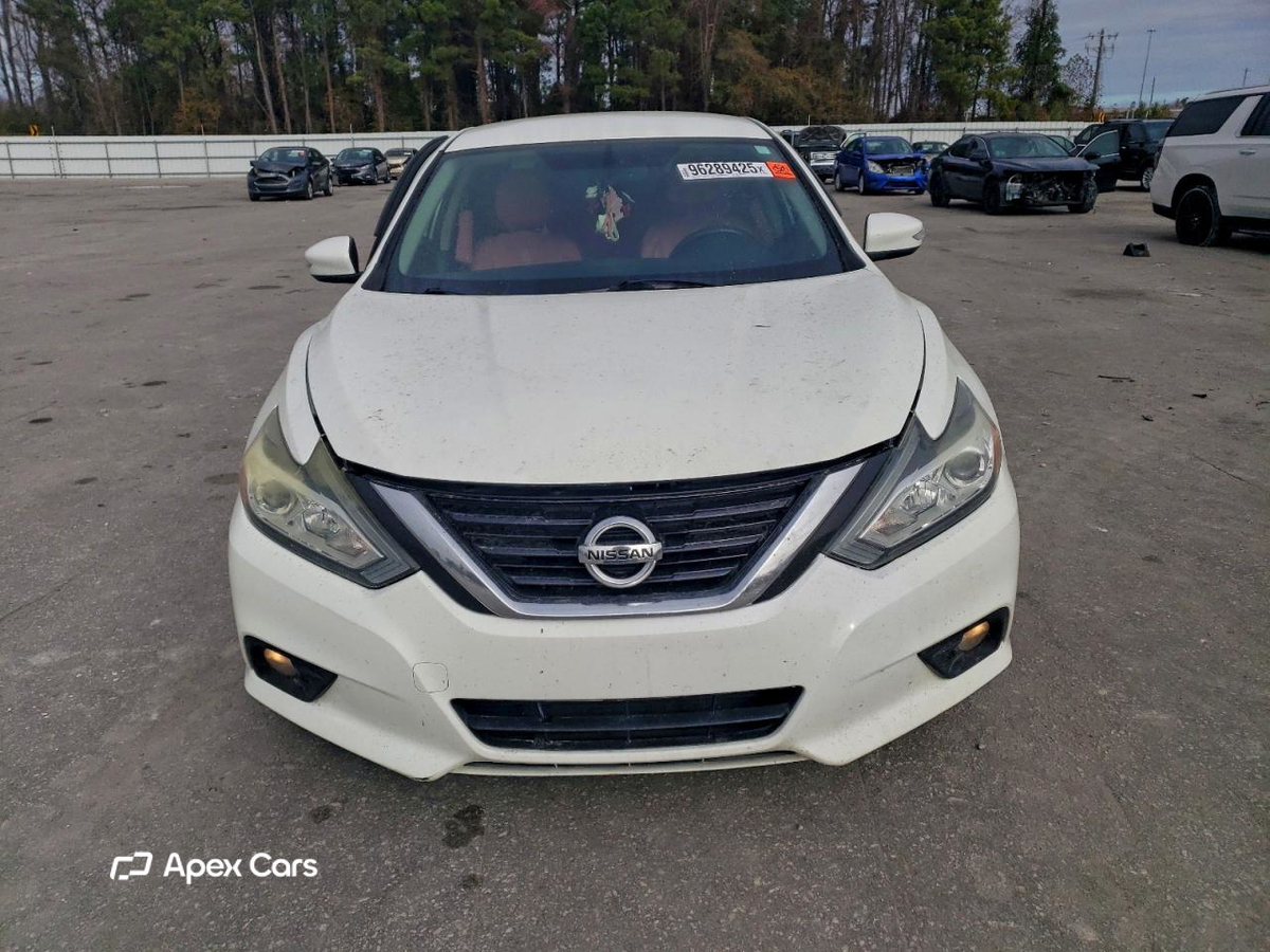 Nissan Altima 2018