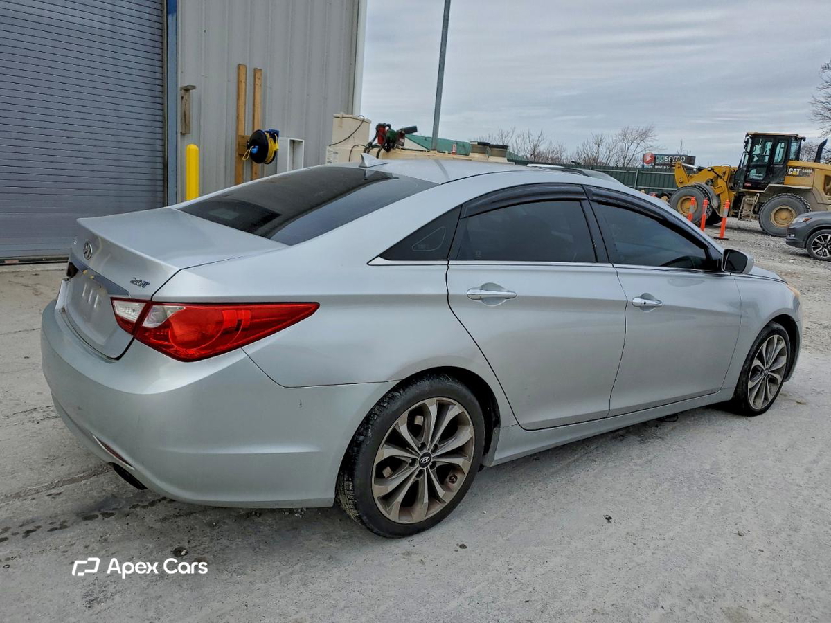 Hyundai Sonata 2013