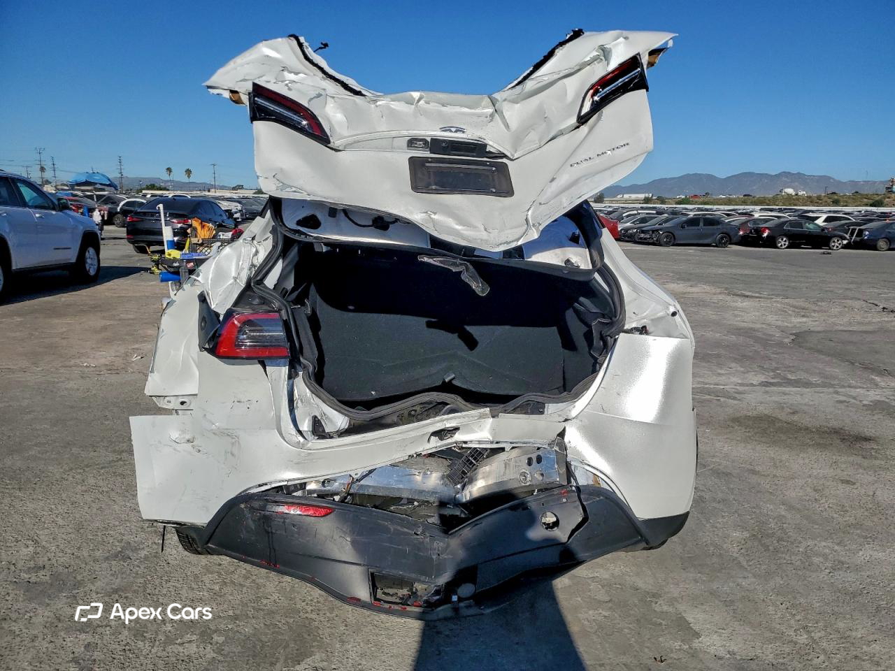 Tesla Model Y 2023