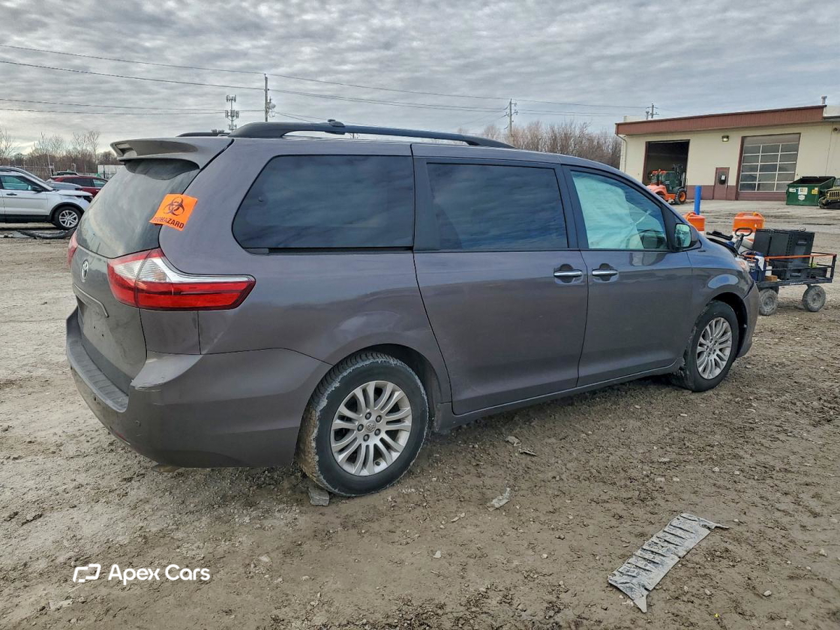 Toyota Sienna 2015