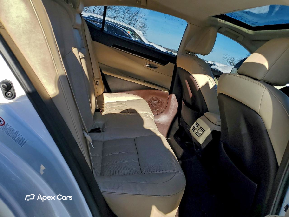 Lexus ES 2016